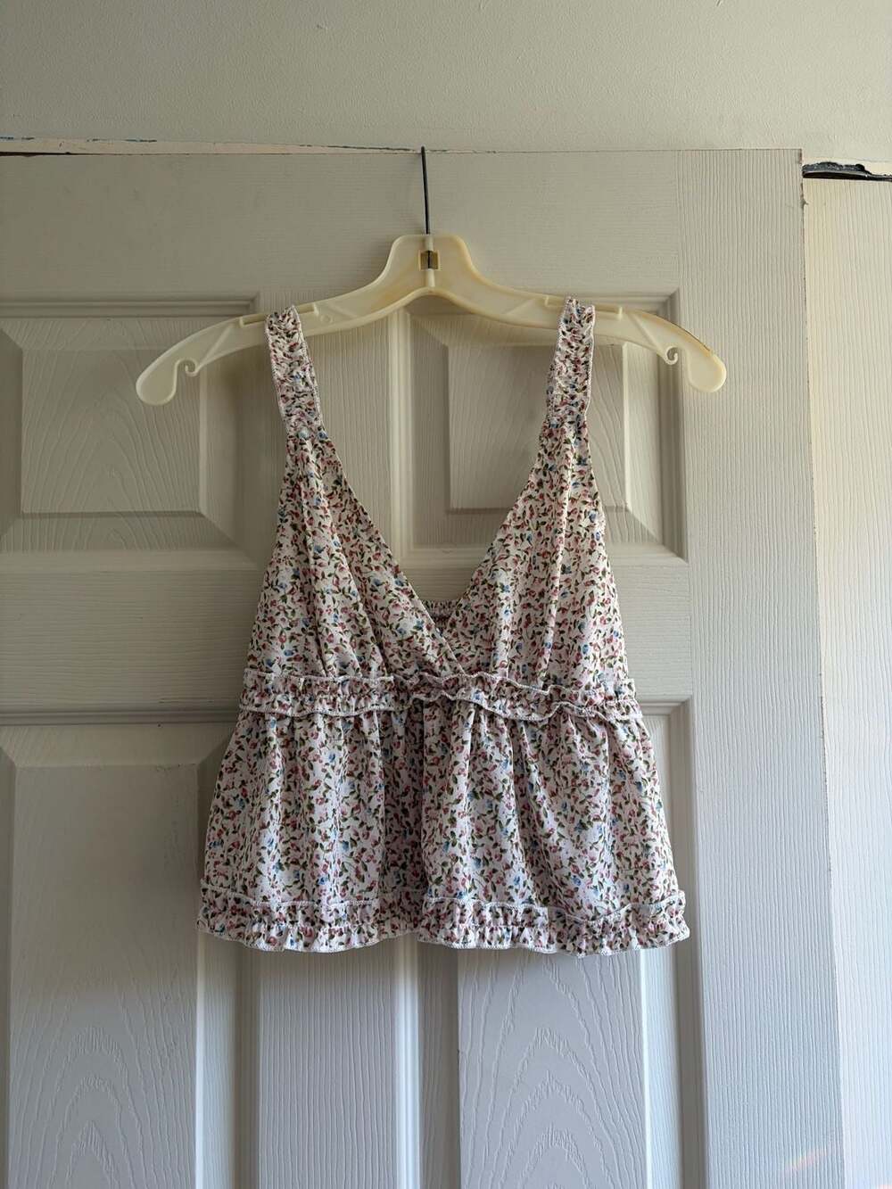 SHEIN Floral V-Cut Peplum Tank Top Size S